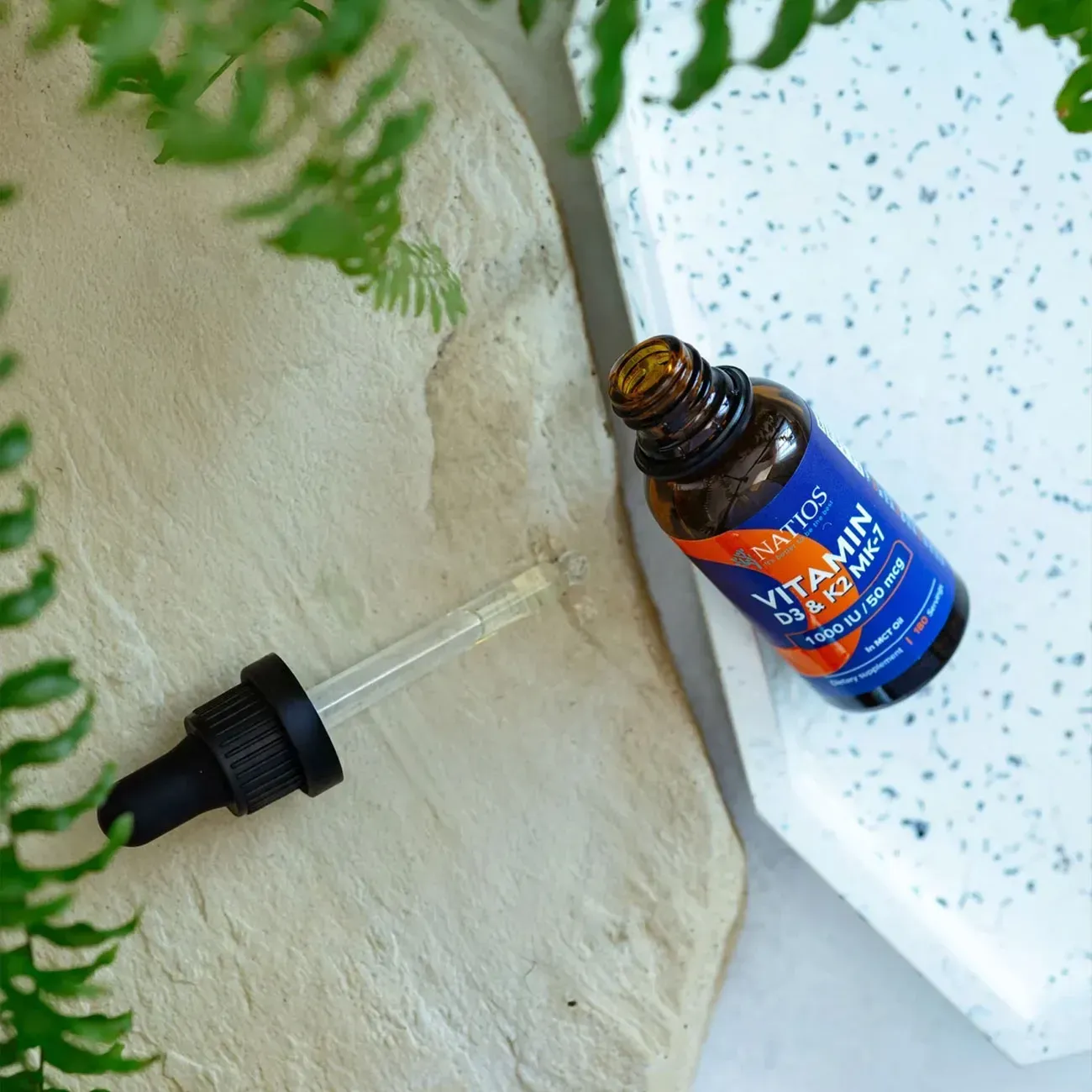 NATIOS Vegan Vitamin D3 & K2 (MK-7), 1000 IU & 50 mcg, Kapky v MCT oleji, 30 ml otevřená lahvička